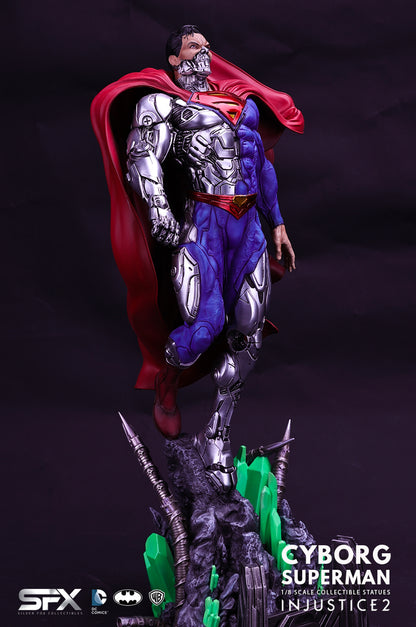 CYBORG SUPERMAN 1:8 SCALE STATUE