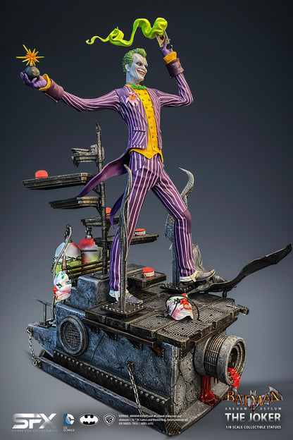 THE JOKER ARKHAM ASYLUM 1:8 SCALES STATUE