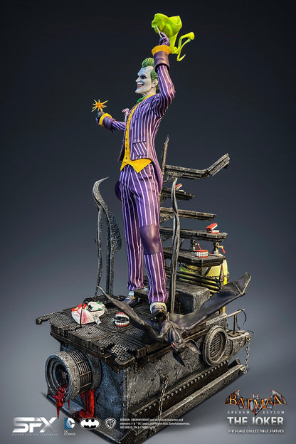 THE JOKER ARKHAM ASYLUM 1:8 SCALES STATUE