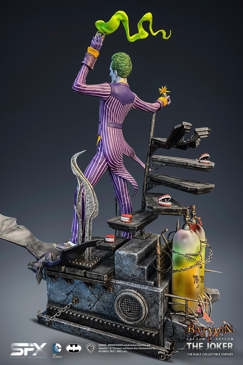 THE JOKER ARKHAM ASYLUM 1:8 SCALES STATUE