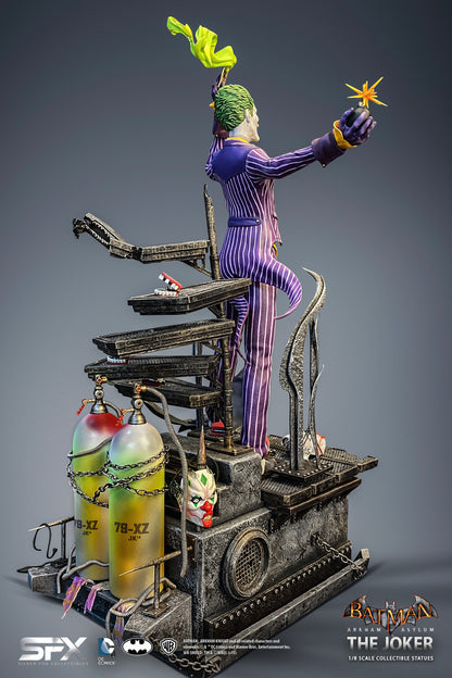 THE JOKER ARKHAM ASYLUM 1:8 SCALES STATUE