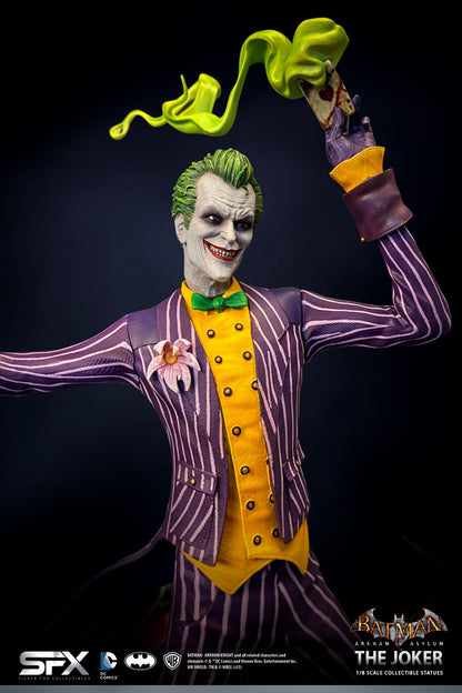 THE JOKER ARKHAM ASYLUM 1:8 SCALES STATUE