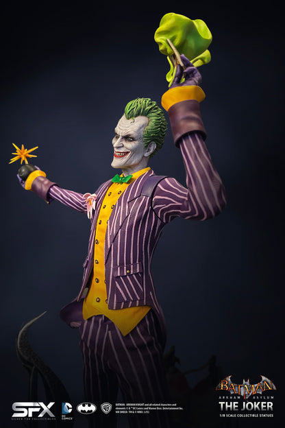 THE JOKER ARKHAM ASYLUM 1:8 SCALES STATUE