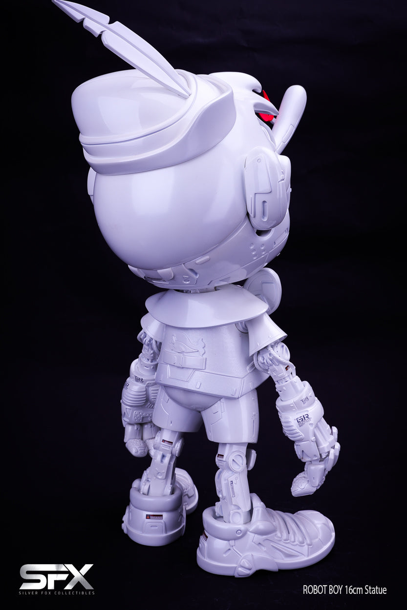 ROBOT BOY WHITE 16cm STATUE